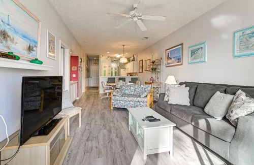 Carolina Forest Apartamento | 4 Mi to Ocean Myrtle Beach Condo with Resort Perks