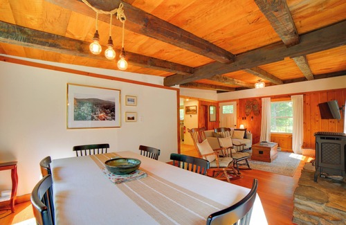 Ludlow Cabaña | 4 Mi to Okemo Mountain Resort: Ludlow Cottage