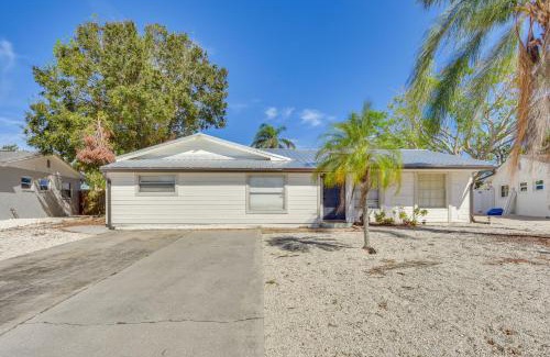 Bradenton Casa | 4 Mi to Riverwalk Bradenton Home with Game Room