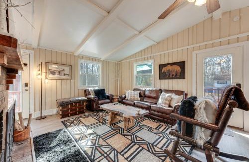 Briar Crest Woods Casa | 4 Mi to Skiing Cabin with Lake Access in Blakeslee