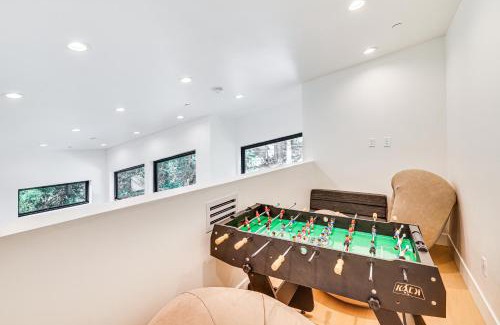 Pla-Vada Woodlands Casa | 4 Mi to Soda Springs Resort Hot Tub Hideaway!