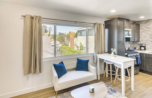 View Park-Windsor Hills Casa | 4 Mi to SoFi Stadium: Pet-Friendly LA Area Home