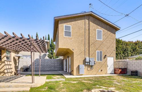 View Park-Windsor Hills Casa | 4 Mi to SoFi Stadium Pet-Friendly LA Area Home