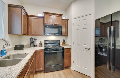 North Valley Casa | 4 Mi to UNM: Convenient Albuquerque Townhome!