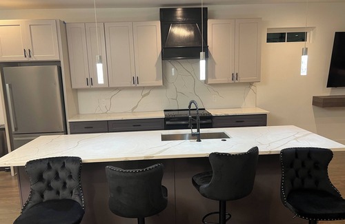 Jefferson Park Casa | 4 miles to ATL Airport… The Moderni Abeti…awaits. Brand New 3level home.