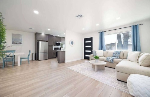 North Clairemont Casa | 4 Miles to Beach Central and Newly Renovated