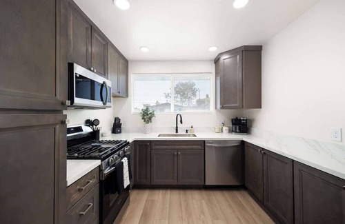 North Clairemont Casa | 4 Miles to Beach Central and Newly Renovated