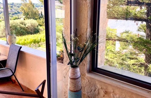 Episkopi Casa | 4 min. drive to the beach! Spacious cozy family holiday home