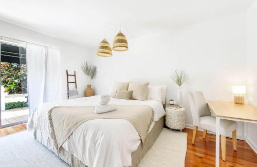Hendricks and Venice Isles Casa | 4 min to FTL Beach I Waterfront I Kayaks I Patio