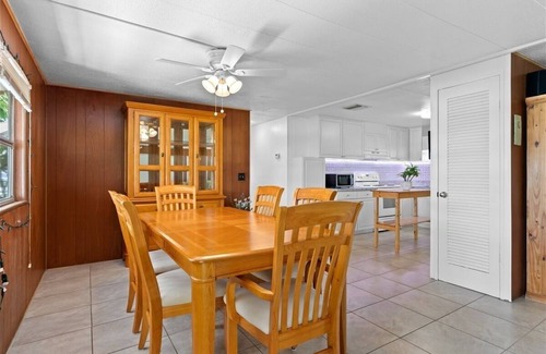 Taylor Creek Casa | 4 Oaks Oasis 2BR/2BA