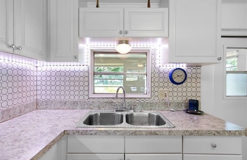Taylor Creek Casa | 4 Oaks Oasis 2BR/2BA
