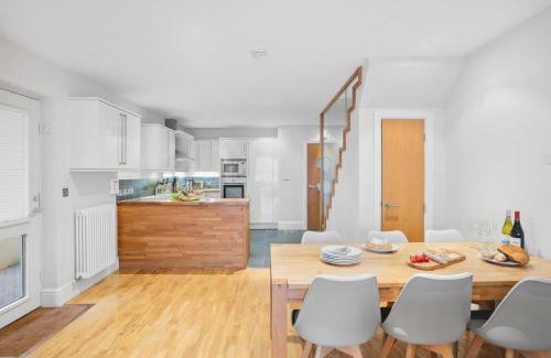 Putsborough Casa | 4 Out Of The Blue, Croyde