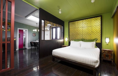 Chan Kasem Cama Y Desayuno | 4 pax. Angelo Self-Serviced Bed & Breakfast con galería de arte y azulejos