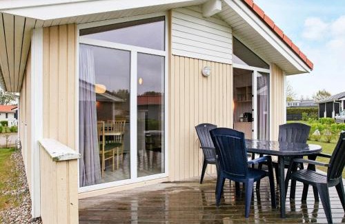 Lensterstrand Casa | 4 person holiday home in GROEMITZ