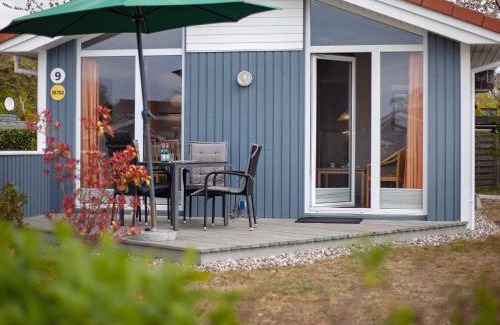 Lensterstrand Casa | 4 person holiday home in GROEMITZ