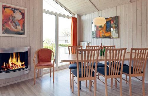 Lensterstrand Casa | 4 person holiday home in GROEMITZ