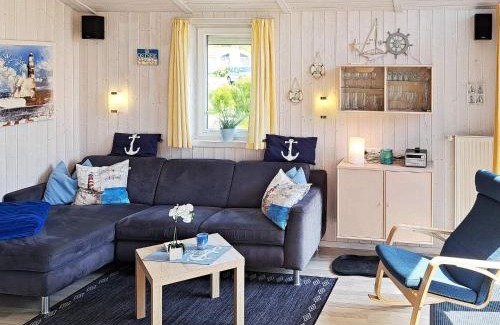 Lensterstrand Casa | 4 person holiday home in GROEMITZ