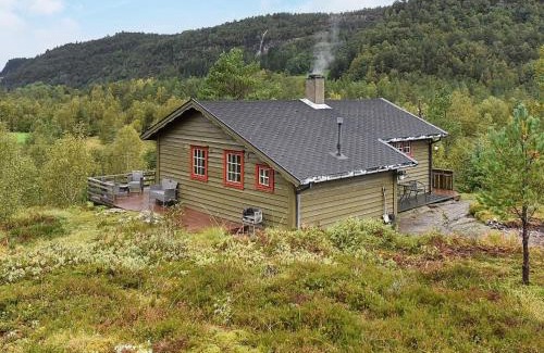 Hyllestad Casa | 4 person holiday home in Leirvik i Sogn