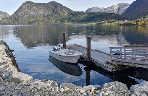 Voll Apartamento | 4 person holiday home in Måndalen-By Traum