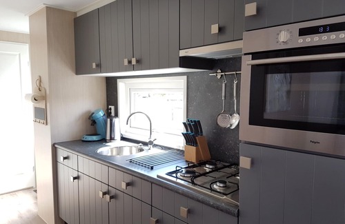 Serooskerke Casa | 4 person chalet on family park in Veere
