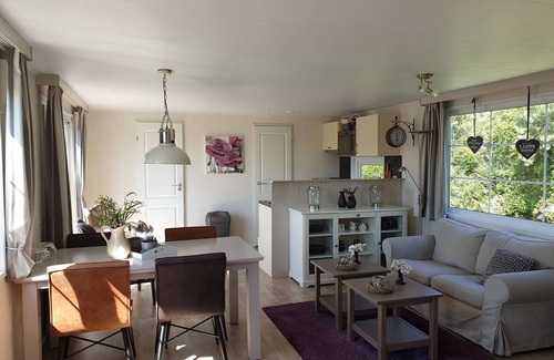 Serooskerke Casa | 4 person chalet on family park in Veere