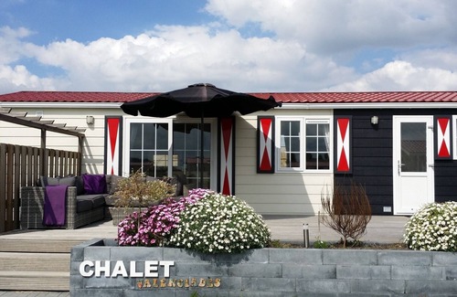 Serooskerke Casa | 4 person chalet on family park in Veere