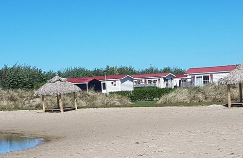 Serooskerke Casa | 4 person chalet on family park in Veere