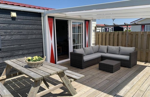 Serooskerke Casa | 4 person chalet on family park in Veere