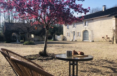 Migron Casa | 4* - Poirier - 240 yr old cottage - Pool, Summerhouse & Games Barn + playhouse