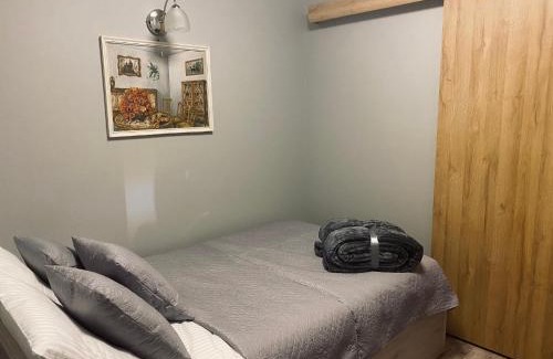 Milowka Casa | 4 PORY ROKU POKOJE GOŚCINNE