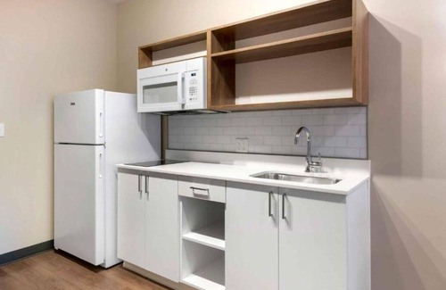 Sparks Hotel | 4 Premier Suites | Extended Stay | Sparks, Near Downtown