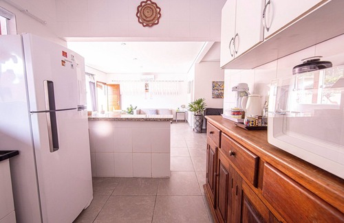 Camburi Casa | 4 quartos piscina 350 m praia