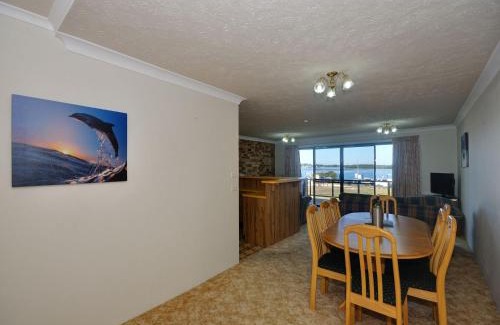 Hawks Nest Casa | 4 Rio Vista