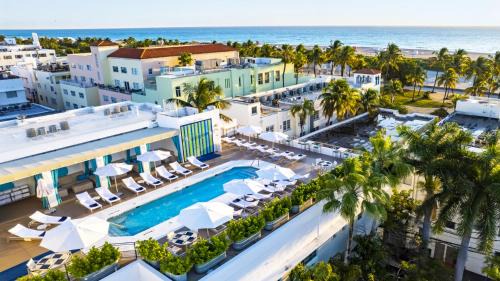 South Beach Casa | 4 RM on Beach SoBeSuites by AmericanVacationLiving