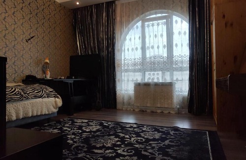 Almaty Apartamento | 4-room Shakhristan