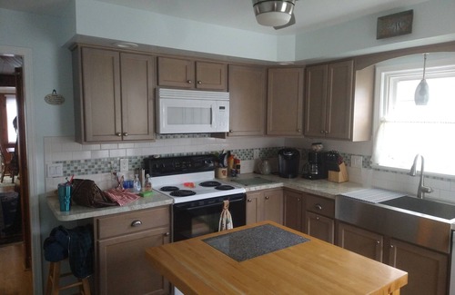 Honeoye Casa | 4 Temporada 4 Br. Para toda la familia, totalmente equipada de dos pisos del Cabo
