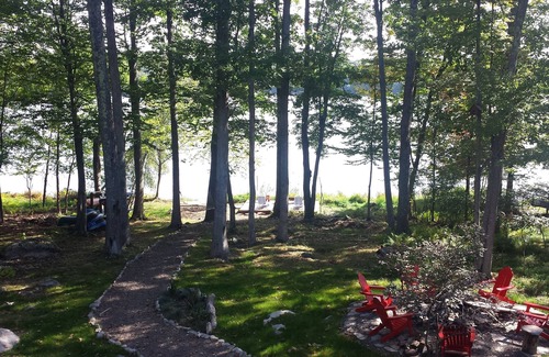 Rowland Casa | 4 Season Lakefront Vacation Home
