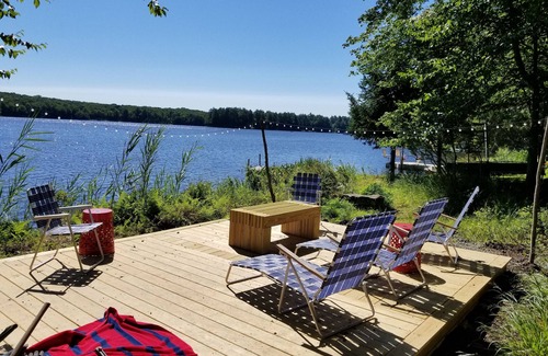 Rowland Casa | 4 Season Lakefront Vacation Home
