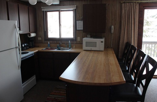 Hayward Casa | Cabina de 4 estaciones Nelson Lake, a solo 5 millas de la ciudad, WIFI, cable, aire acondicionado, perros bienvenidos