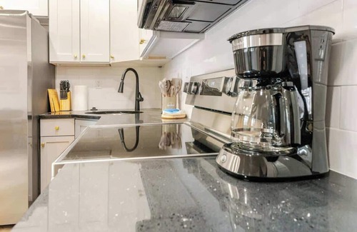 West Poplar Apartamento | 4. Showa Era Charm In Historic Fishtown