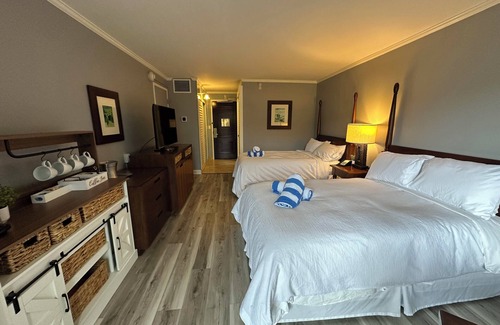 Hanamaulu Complejo | 4 Star Beachfront Resort. AC. Lanai. Restaurant. Pool. Gym. Spa.