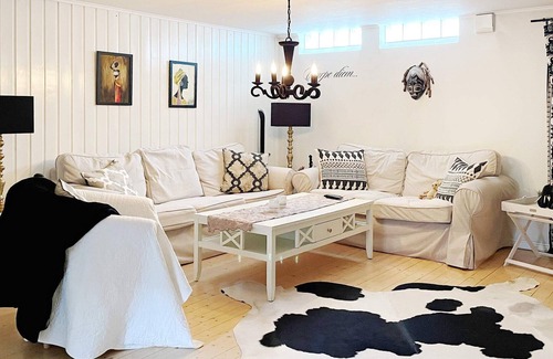 Spanga - Tensta Casa | 4 star holiday home in SPÅNGA