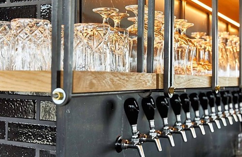 Mount Vernon Hotel | Hotel de 4 estrellas ∙ Hotel Revival Baltimore, part of JdV by Hyatt
