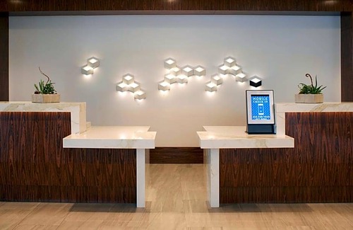 Grand River Hotel | Hotel de 4 estrellas ∙ Marriott East Lansing at University Place
