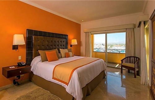 Marina Hotel | Hotel de 4 estrellas ∙ The Ridge At Playa Grande Luxury Villas