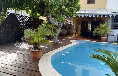 Sainte-Luce Casa | Casa con piscina a 200 m de la playa, restaurantes y tiendas.
