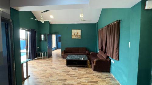 Aarey Colony Casa | 4 star lavish villa