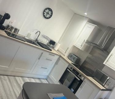 Belfast Apartamento | 4 star Rating 2 bed Newly renovated city apartment with free parking