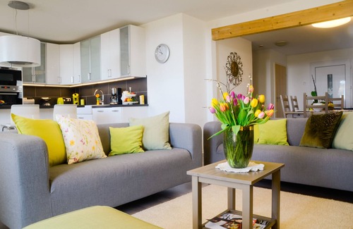 Uehlingen-Birkendorf Apartamento | 4 estrellas, fantástica ubicación con panorama alpino, excl. Equipamiento, luminoso y silencioso