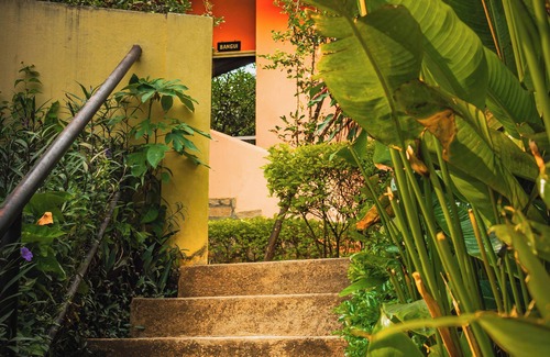 Bujumbura Apartamento | 4 Studio apartments with kitchen, terrace & garden